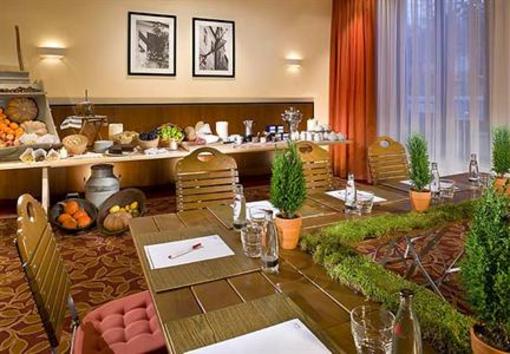 фото отеля Marriott Munich Airport