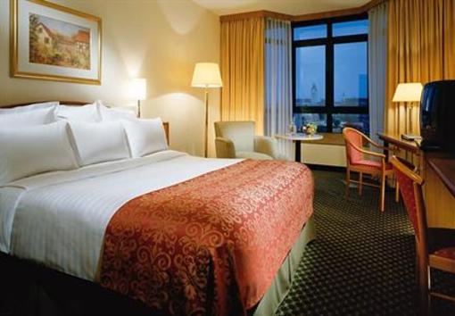 фото отеля Marriott Munich Airport
