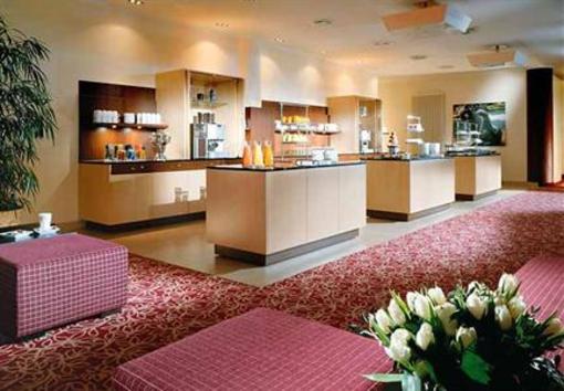 фото отеля Marriott Munich Airport