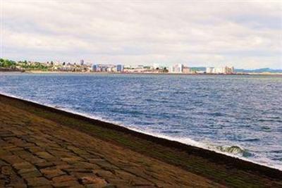 фото отеля Hot-el-apartments Edinburgh Waterfront