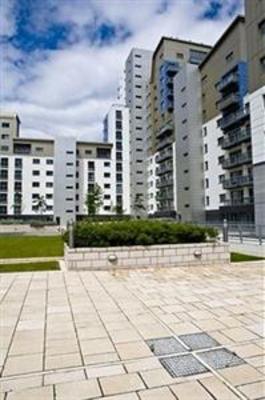 фото отеля Hot-el-apartments Edinburgh Waterfront