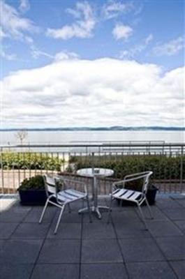 фото отеля Hot-el-apartments Edinburgh Waterfront
