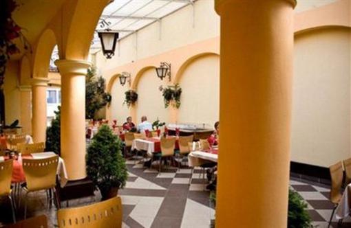 фото отеля Dolce Vita Etterem es Panzio