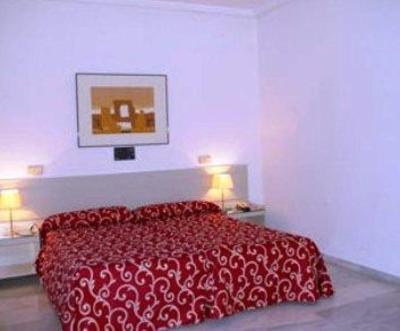 фото отеля Sevilla Suites Mairena del Aljarafe
