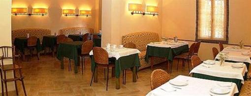 фото отеля Hotel St. Jordi Montbrio del Camp
