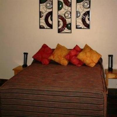 фото отеля Selati 103 Guest Cottages