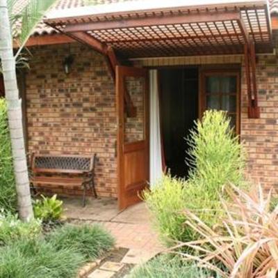 фото отеля Selati 103 Guest Cottages