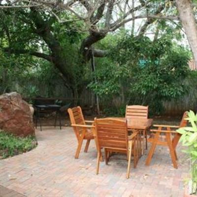 фото отеля Selati 103 Guest Cottages