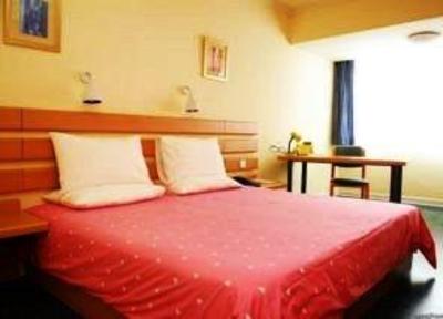 фото отеля Home Inn (Guangzhou Baiyun Road)