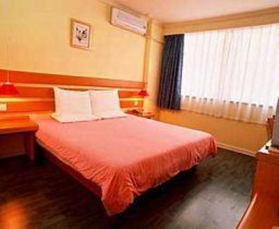 фото отеля Home Inn (Guangzhou Baiyun Road)