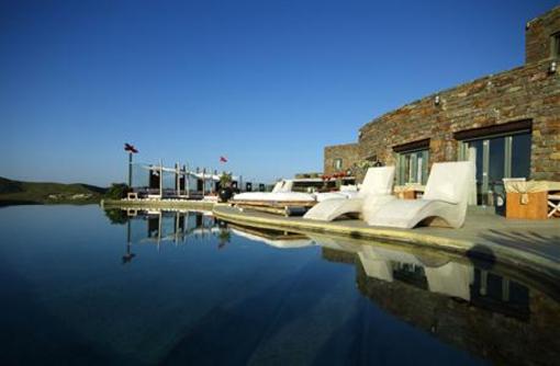фото отеля Aigis Suites