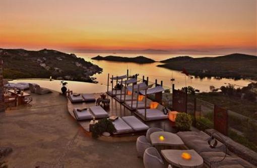 фото отеля Aigis Suites