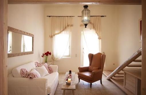 фото отеля Aigis Suites