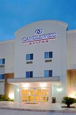 фото отеля Candlewood Suites Houston IAH / Beltway 8
