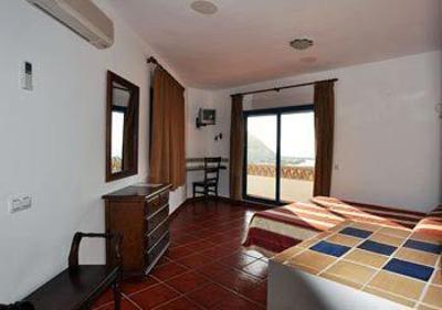фото отеля Hostal El Dorado