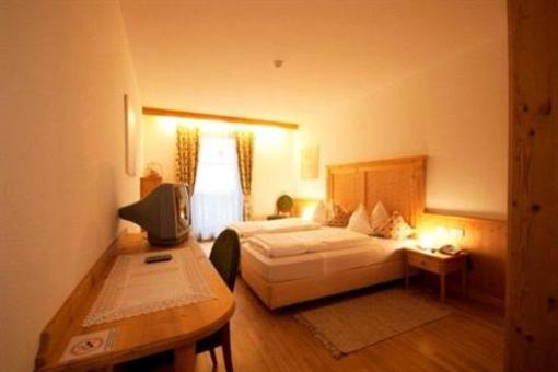 фото отеля Hotel Goldene Rose Welsberg-Taisten