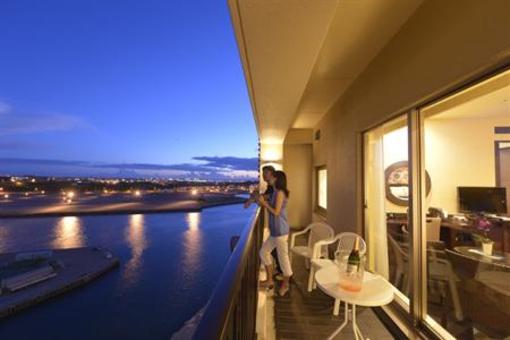фото отеля Loisir Spa Tower Naha
