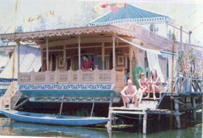 фото отеля Royal Dandoo Palace House Boat Srinagar