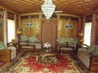 фото отеля Royal Dandoo Palace House Boat Srinagar