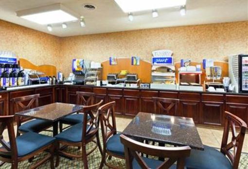 фото отеля Holiday Inn Express Dandridge