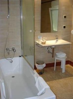 фото отеля Hostal Moreno