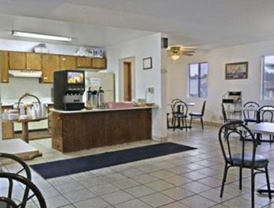 фото отеля Howard Johnson Express - Redding