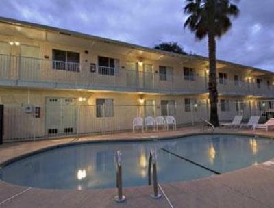 фото отеля Howard Johnson Express - Redding