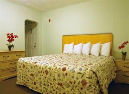 фото отеля Tavernier Hotel