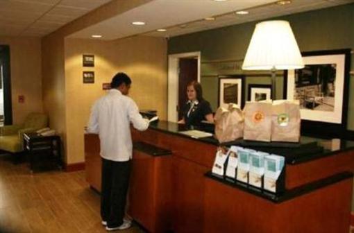фото отеля Hampton Inn & Suites New Iberia