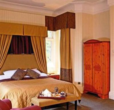 фото отеля Macdonald Kilhey Court Hotel Wigan