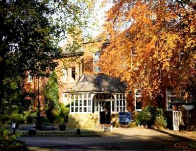 фото отеля Macdonald Kilhey Court Hotel Wigan
