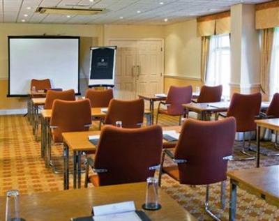 фото отеля Macdonald Kilhey Court Hotel Wigan