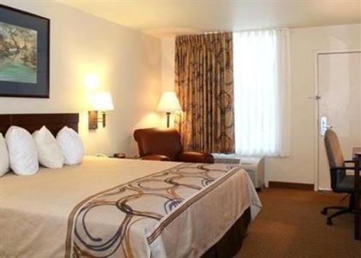 фото отеля Quality Inn at Town Center