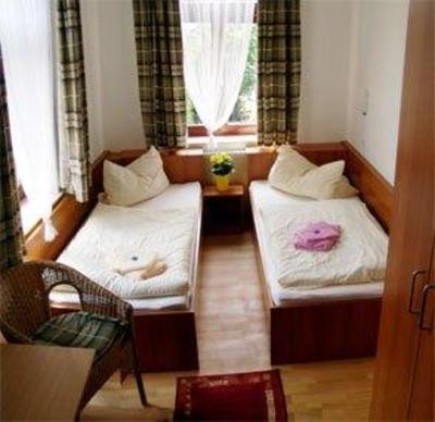 фото отеля Pension An Der Pillnitzer Schlossfahre Dresden