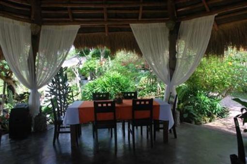 фото отеля Sarangani Highlands Garden and Restaurant
