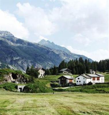 фото отеля Pensiun Chesa Pool Hotel Sils-Maria