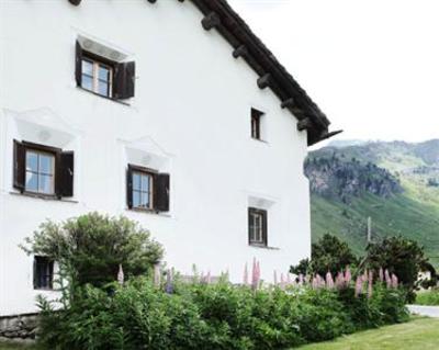 фото отеля Pensiun Chesa Pool Hotel Sils-Maria
