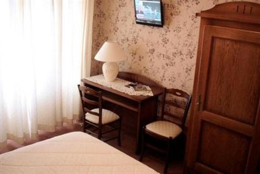 фото отеля Hotel De France Montbeliard