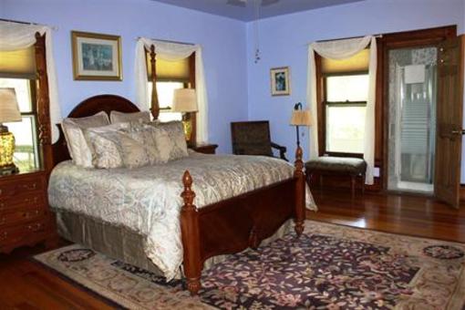 фото отеля Honey Hill Inn & Cabins at Engadine