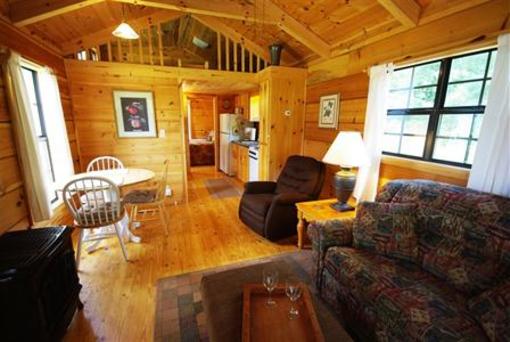 фото отеля Honey Hill Inn & Cabins at Engadine