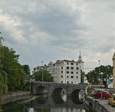 фото отеля Hotel Kastel Crikvenica