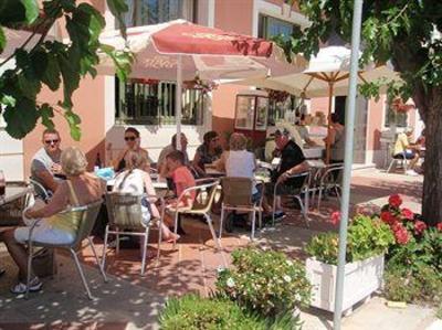 фото отеля Tourist Hotel Argostoli