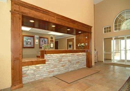 фото отеля Comfort Inn and Suites Fort Madison