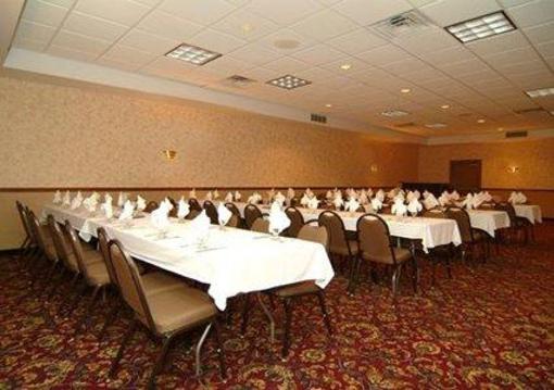 фото отеля Comfort Inn and Suites Fort Madison