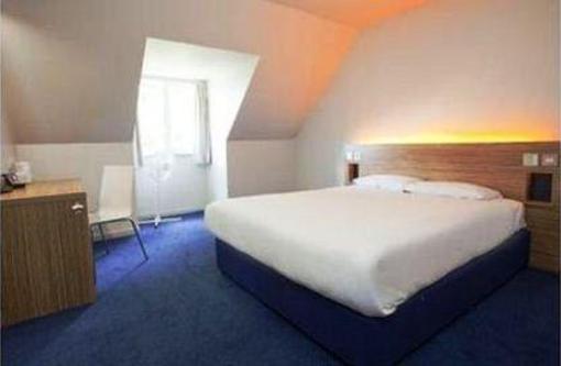 фото отеля Travelodge Stansted Bishops Stortford Hotel
