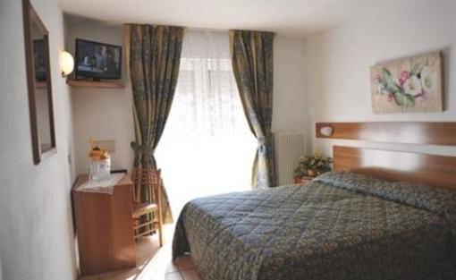 фото отеля Alpen Hotel