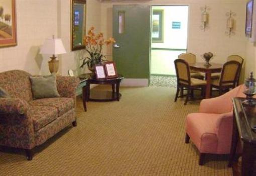 фото отеля Home Towne Suites Clarksville (Tennessee)