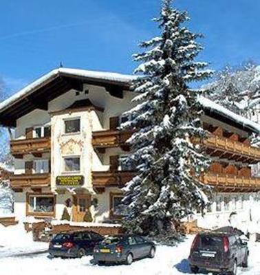 фото отеля Hotel Garni Entstrasser Kitzbuhel