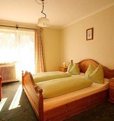 фото отеля Hotel Garni Entstrasser Kitzbuhel