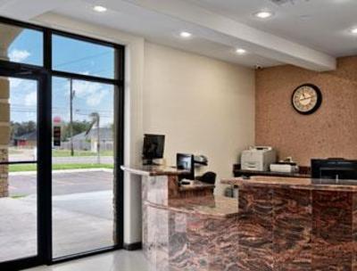 фото отеля Travelodge Pharr